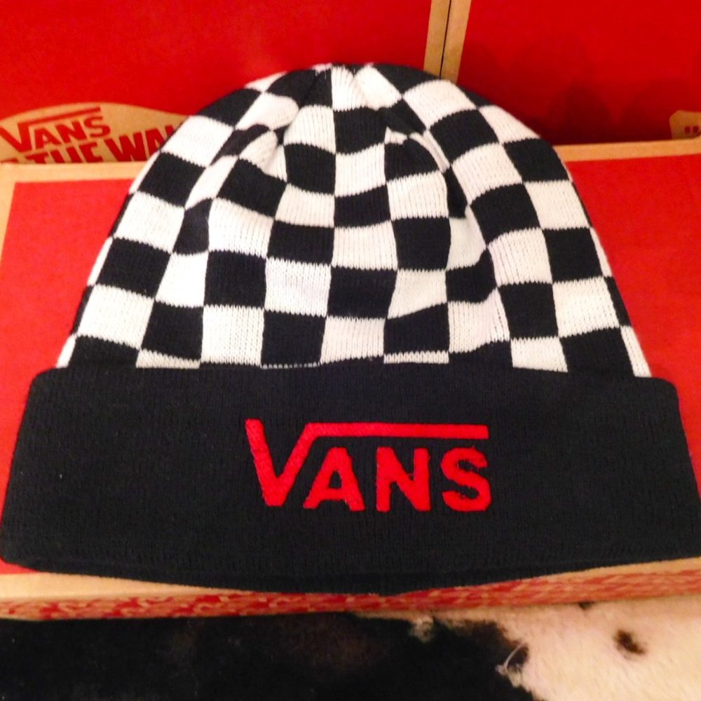 Customized Vans Embroidered Beanie (Red)